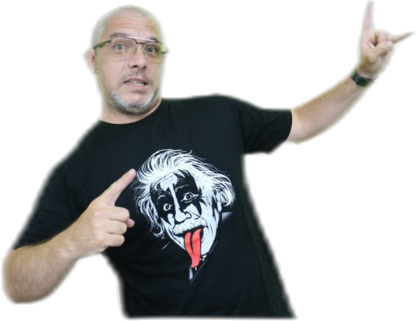 Professor fazendo sinal de rock